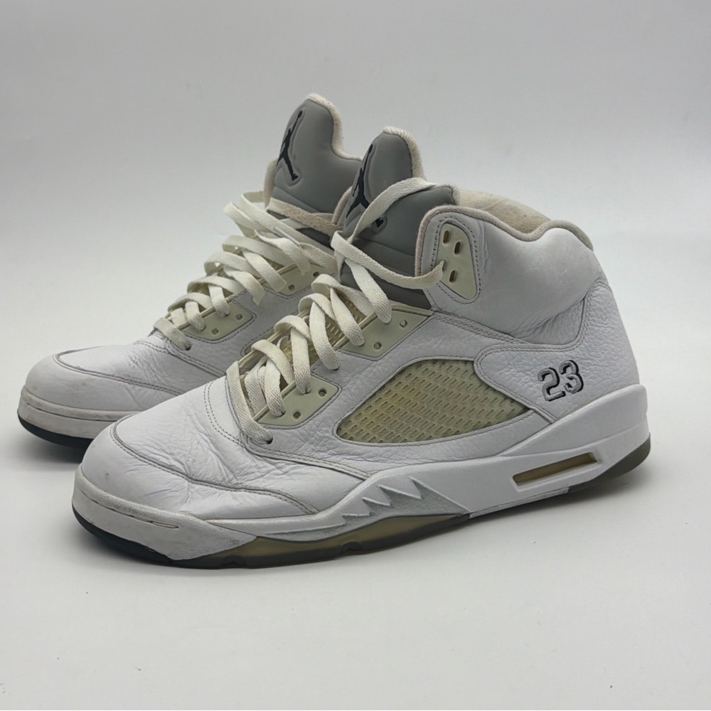 Men’s Size 12 Air Jordan 5 Retro Sneakers Metallic White Athletic Basketball